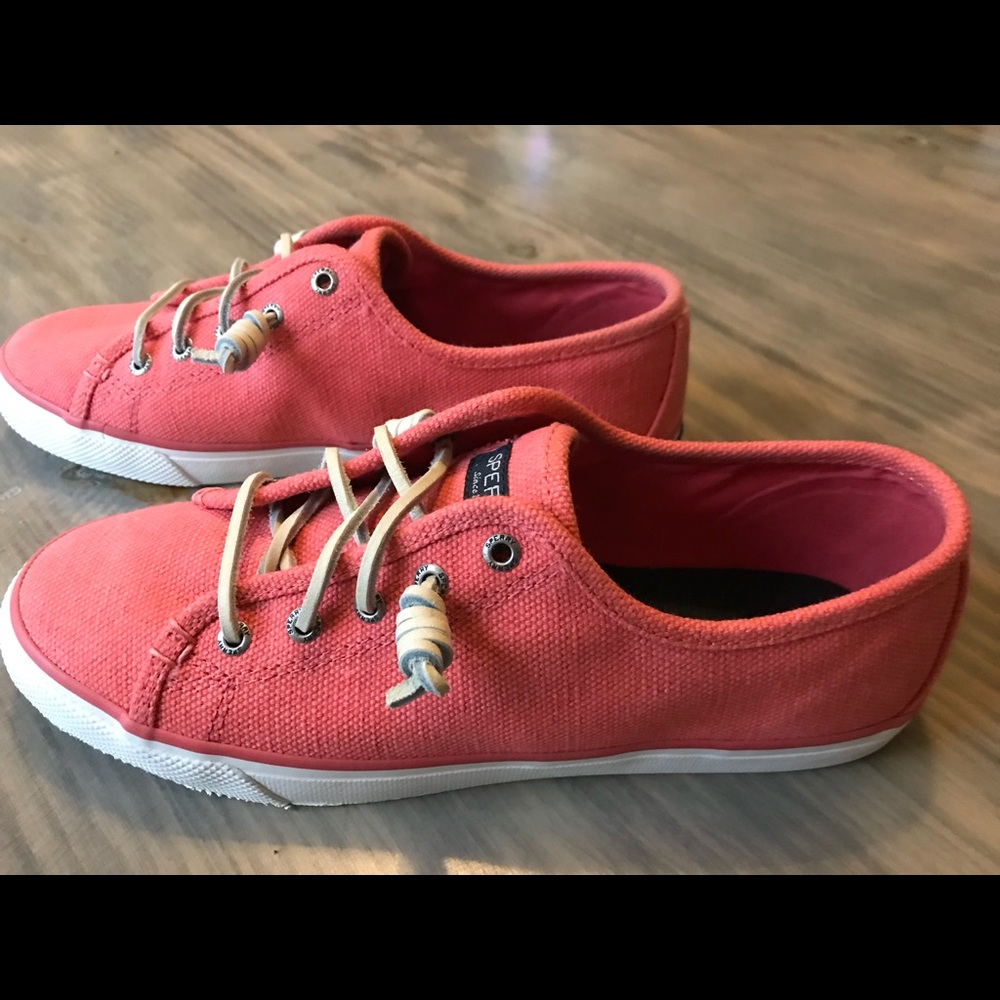 Women’s Sperry slip-on Sneaker